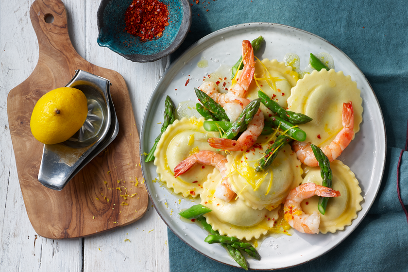 Tortelli Spargel &amp; Garnelen in Zitronenbutter